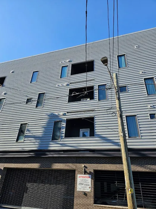 A & B Contracting & Roofing LLC Picture 3