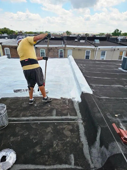 A & B Contracting & Roofing LLC Picture 1