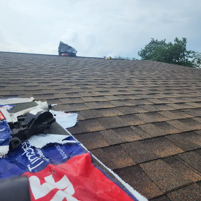 Top Notch Roofing Remodeling and CONSTRUCTION LLC. Picture 6