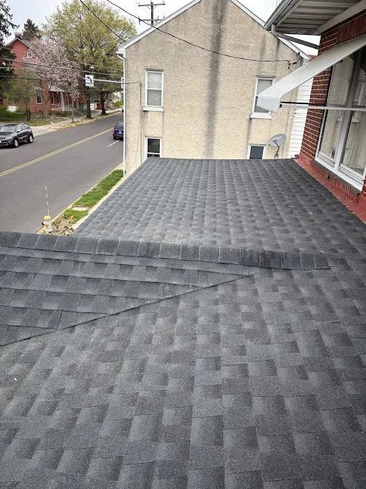 Adam Holencik Exterior Picture 3