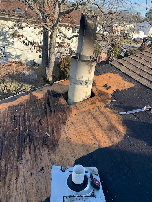 Royal Roofing and Gutters Inc. Picture 1