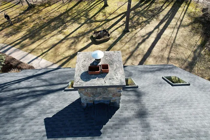 CMW Roofing & Siding Picture 2