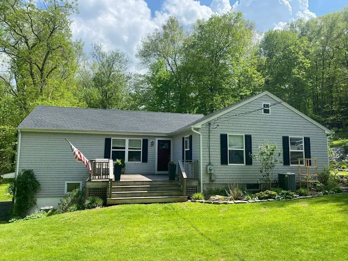 CMW Roofing & Siding Picture 6