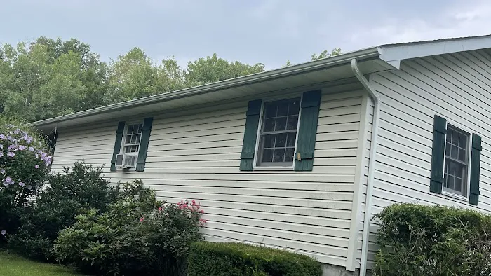 DM Ring Contacting Roofing - Gutters - Siding Installation & Repairs Picture 5