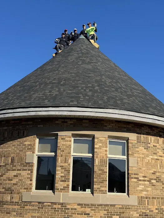 Modern Roofing & Exteriors Picture 2