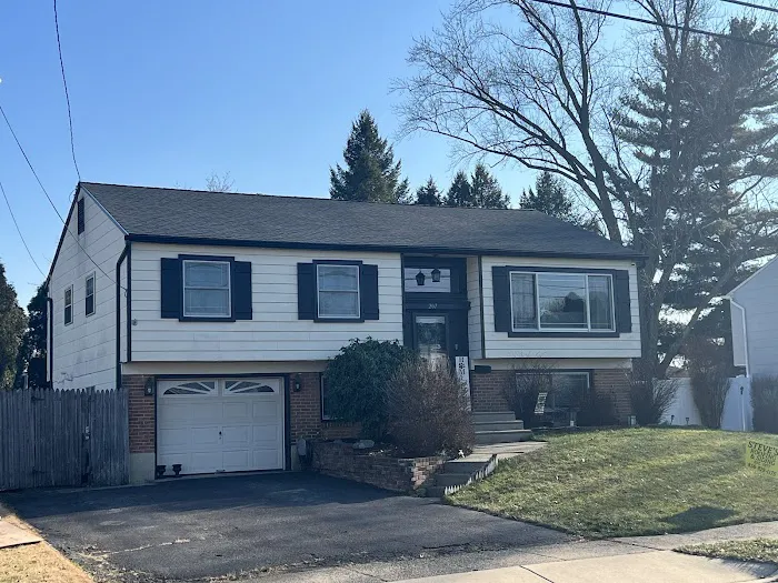 Steve's Siding & Roofing Picture 2