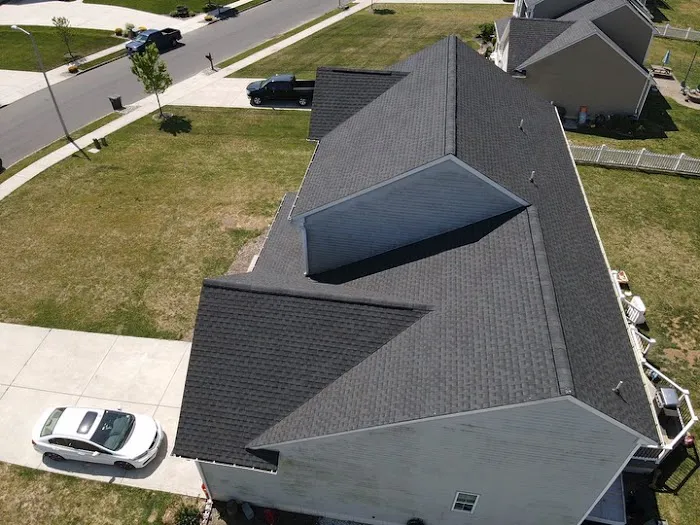 Top Line Roofing Picture 3