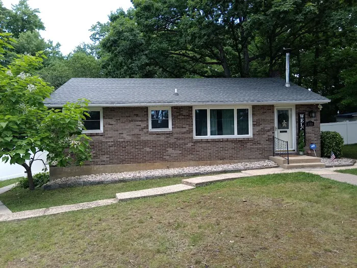 Stanley & Sons Roofing Picture 2