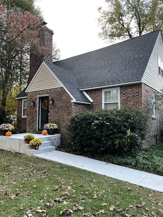 Storm King Inc. Picture 2