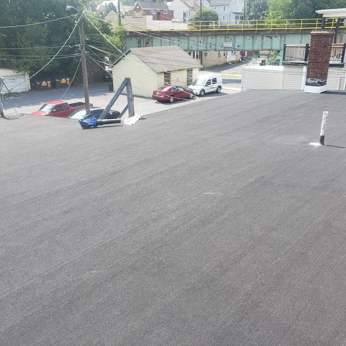 Royal Roofing and Renovations Picture 2