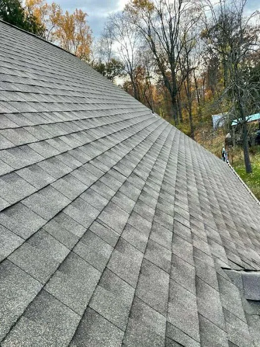 Royal Roofing and Renovations Picture 4