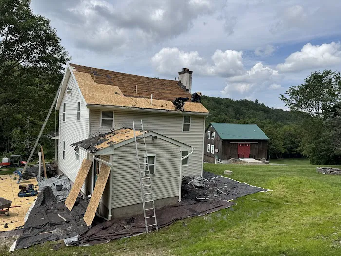 Stratus Roofing & Gutter Systems Picture 1