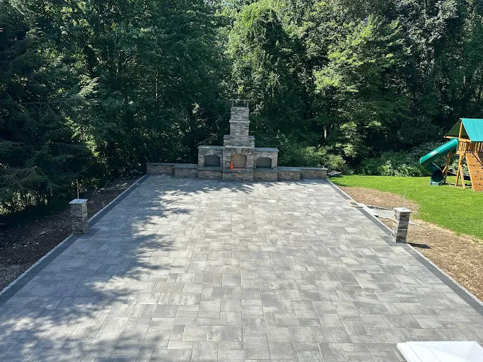 E&A Roofing Company LLC Picture 4