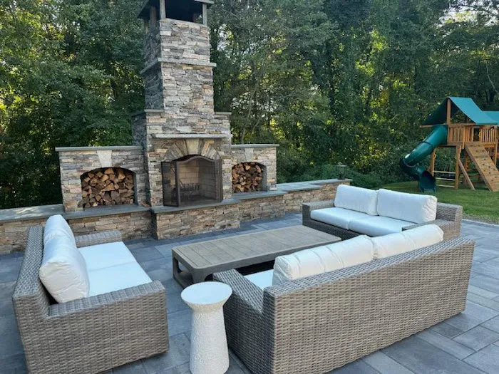 E&A Roofing Company LLC Picture 3