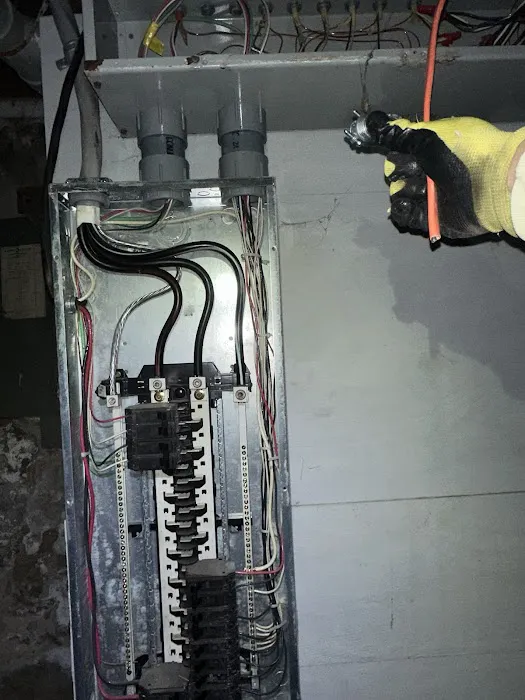 4 Weather Restoration LLC Picture 2