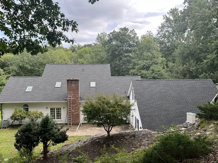 M & J Roofing Services Picture 3