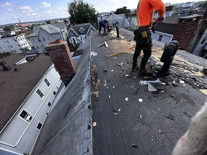 CHE ROOFING Picture 2