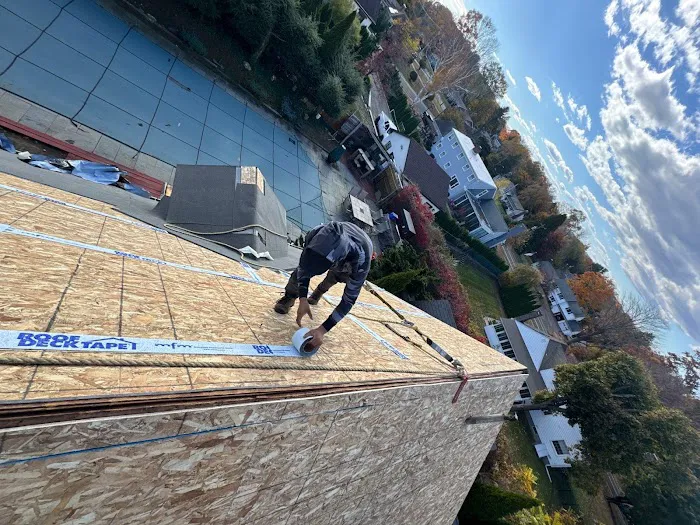 Lifetime Quality Roofing LLC Picture 1