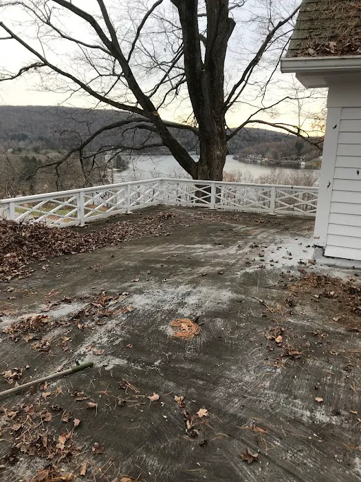 River Valley Roofers LLC Picture 1