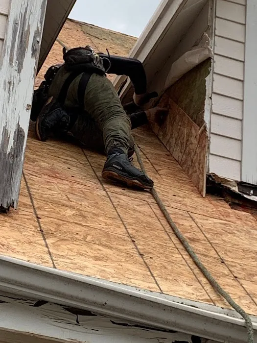 River Valley Roofers LLC Picture 10