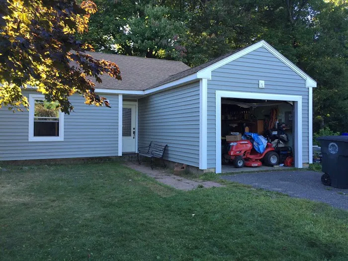 ILIR'S CONSTRUCTION LLC - Roofing, Masonry, Siding And Remodeling Services Picture 5