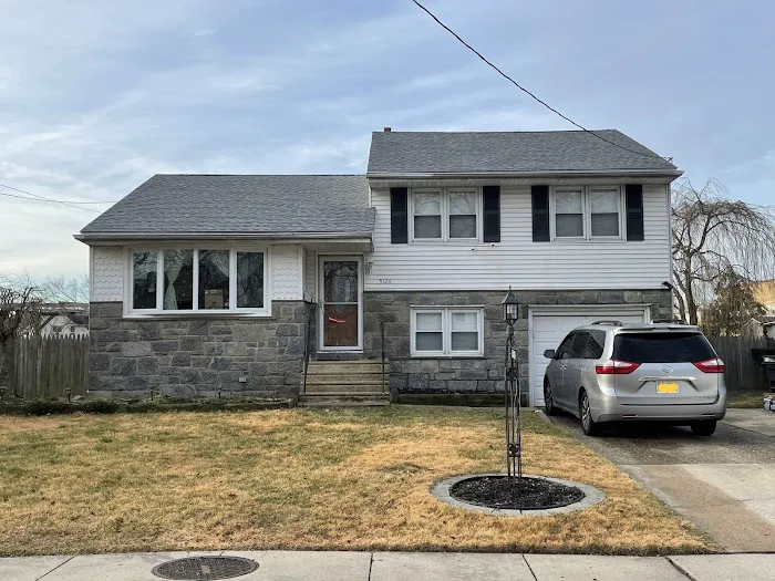 Advantage Roofing Picture 2