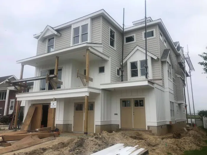 Luna Exteriors LLC Picture 5