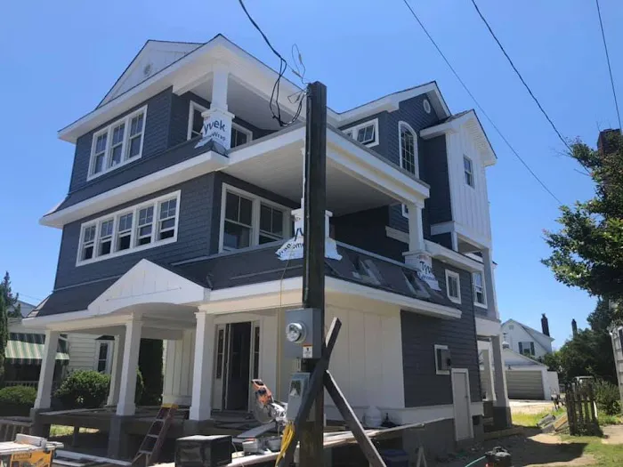 Luna Exteriors LLC Picture 4