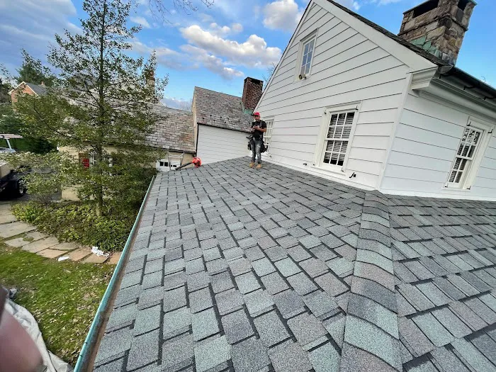 Romero Roofing & Siding LLC Picture 2
