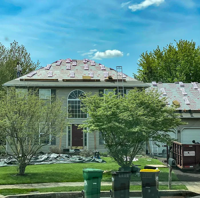 ELR Roofing LLC Picture 4