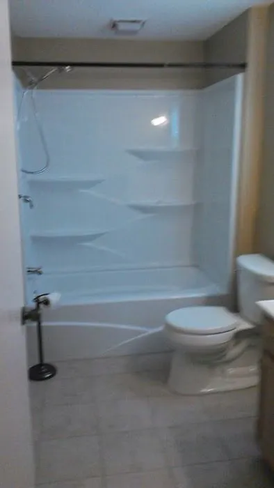 Dustin M Davis Roofing and Siding, LLC Picture 2