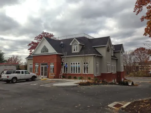 Ari`s Roofing and Siding Picture 10