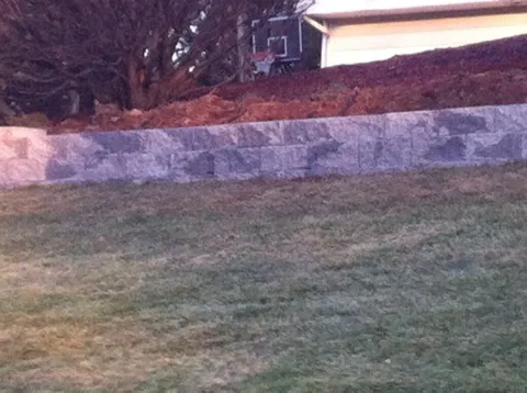 Ari`s Roofing and Siding Picture 2