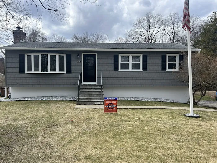 LA Barnaby & Sons Picture 7