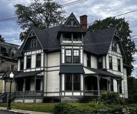 Chris Battaini Roofing & Seamless Gutters