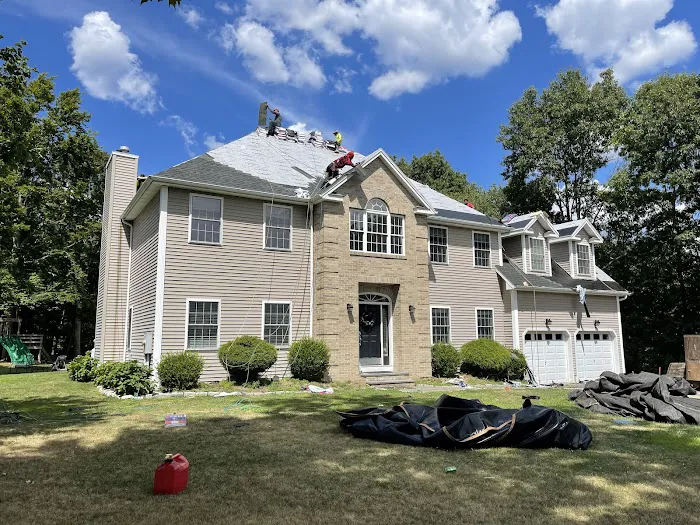 We Got A Guy Picture 2