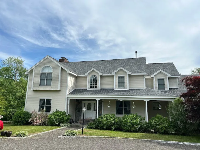 Mr. Gomez Roofing LLC Picture 4