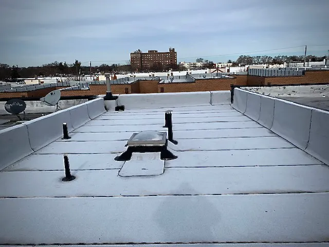 Primo Roofing and Siding Picture 2