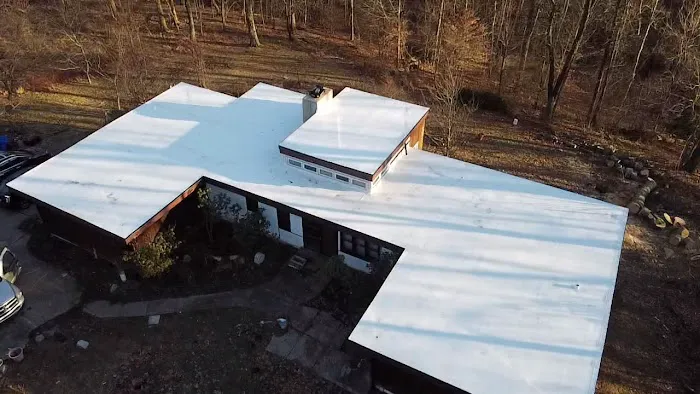 Hybrid Roofing and Renovations Picture 10