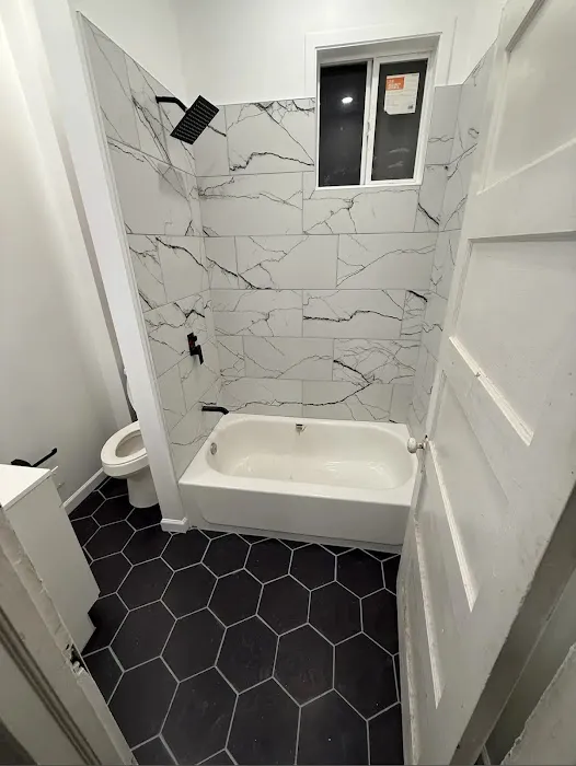 EM Renovations LLC Picture 3