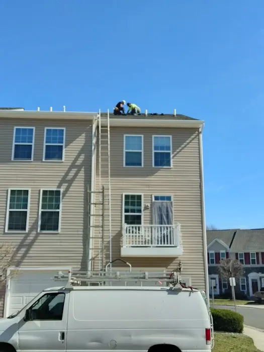 Umo Roofing LLC Picture 5