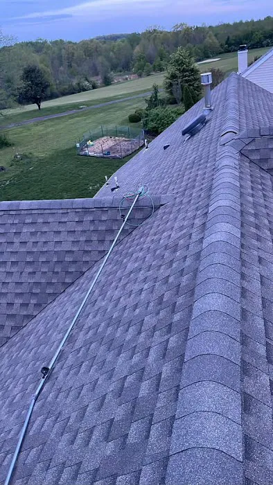 Avis Builders Picture 1