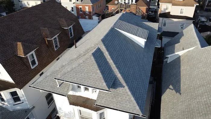 A&J's Roofing And Siding Picture 1