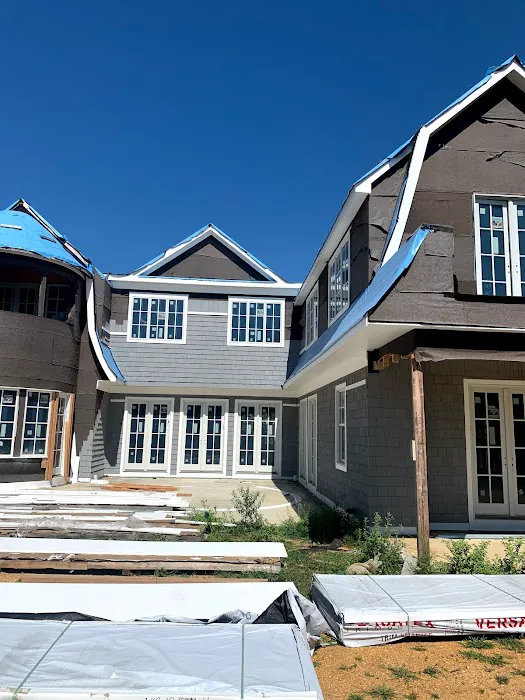 HAMPTONS CEDAR DESIGN Picture 2