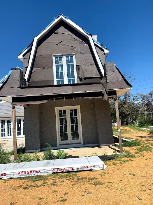 HAMPTONS CEDAR DESIGN Picture 9