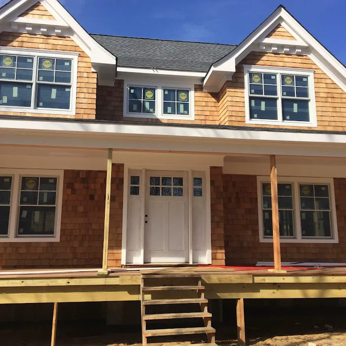 HAMPTONS CEDAR DESIGN Picture 6