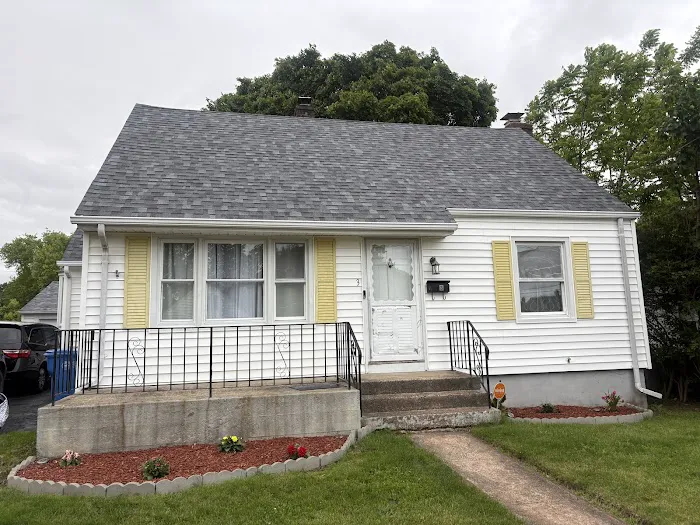 SALINAS ROOFING GUTTERS Picture 4