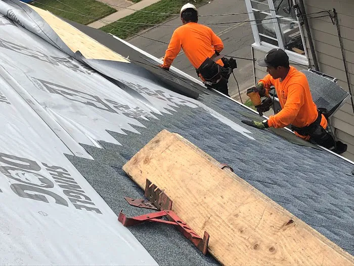 SALINAS ROOFING GUTTERS Picture 10