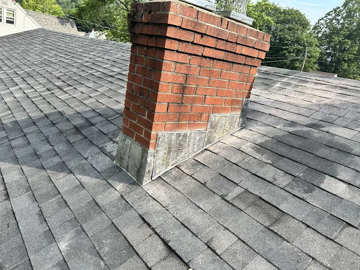 R & T Roofing and Remodeling Picture 2