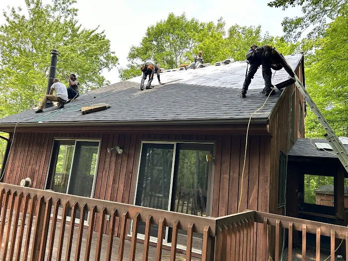 R & T Roofing and Remodeling Picture 8